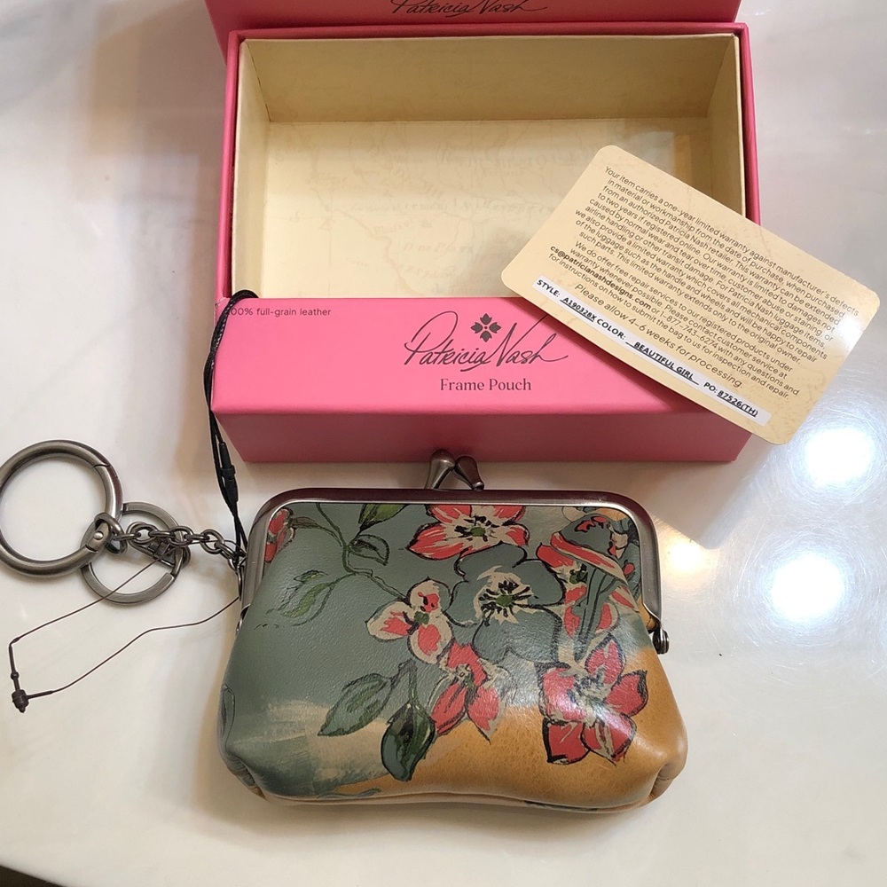 Patricia Nash Borse Kiss Lock Coin Purse Beautiful Girl Print NWT BOX & CARD